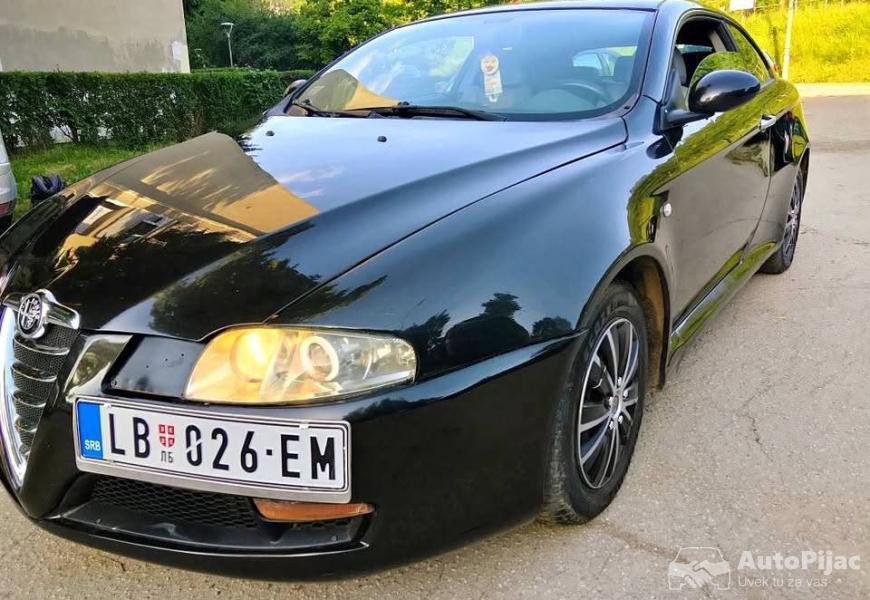odlicna_reg112026g_19mjtd_6brz_tempmt_klima_2005g_1_polovni_automobili_autopijac.rs