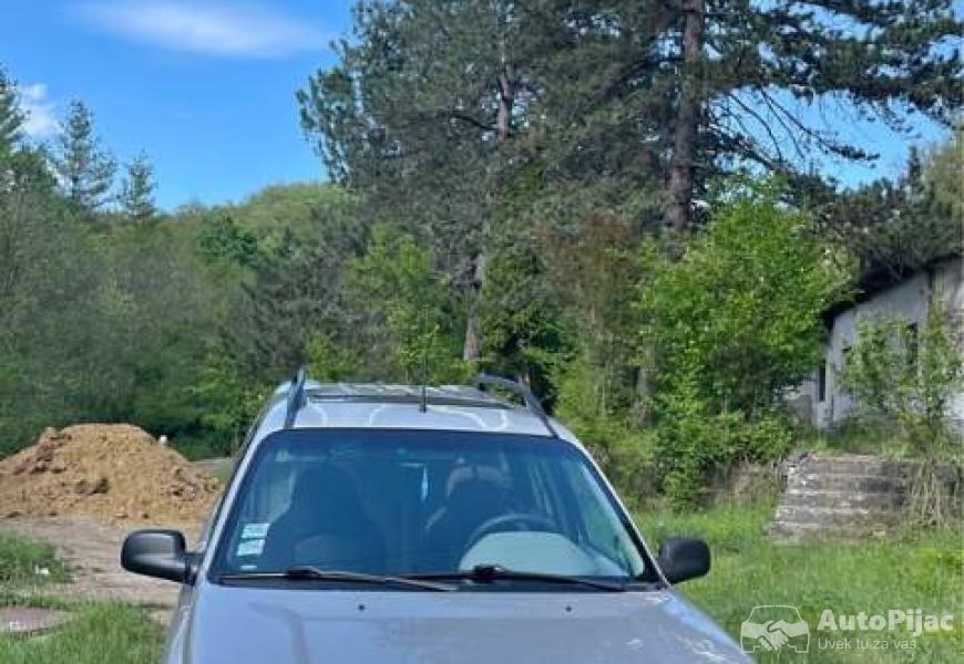 land_rover_freelander_20_4x4_2001_1_polovni_automobili_autopijac.rs