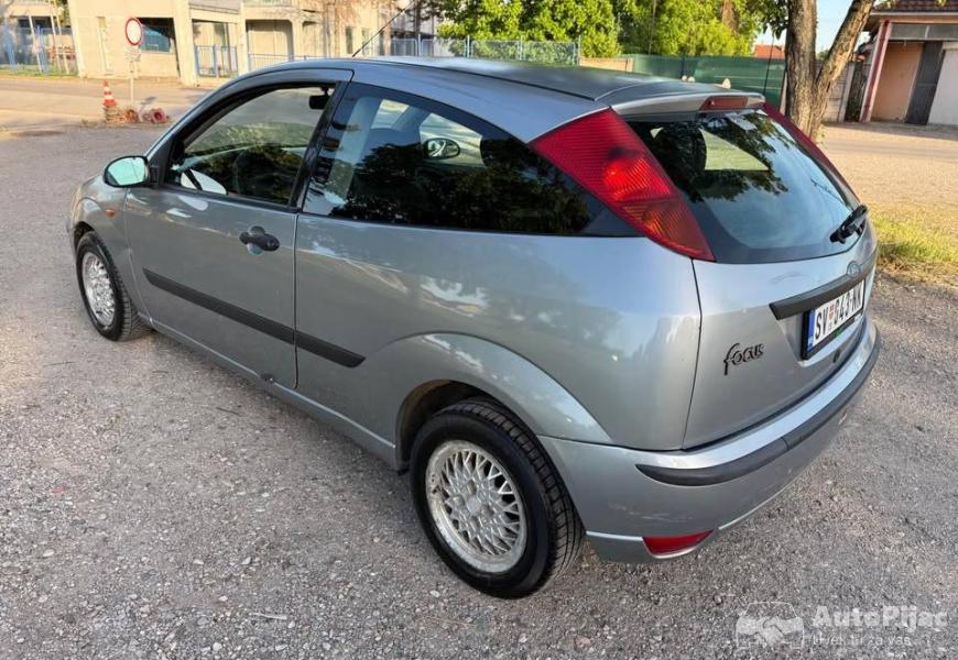 ford_focus_18_tddi_90ks_6_polovni_automobili_autopijac.rs