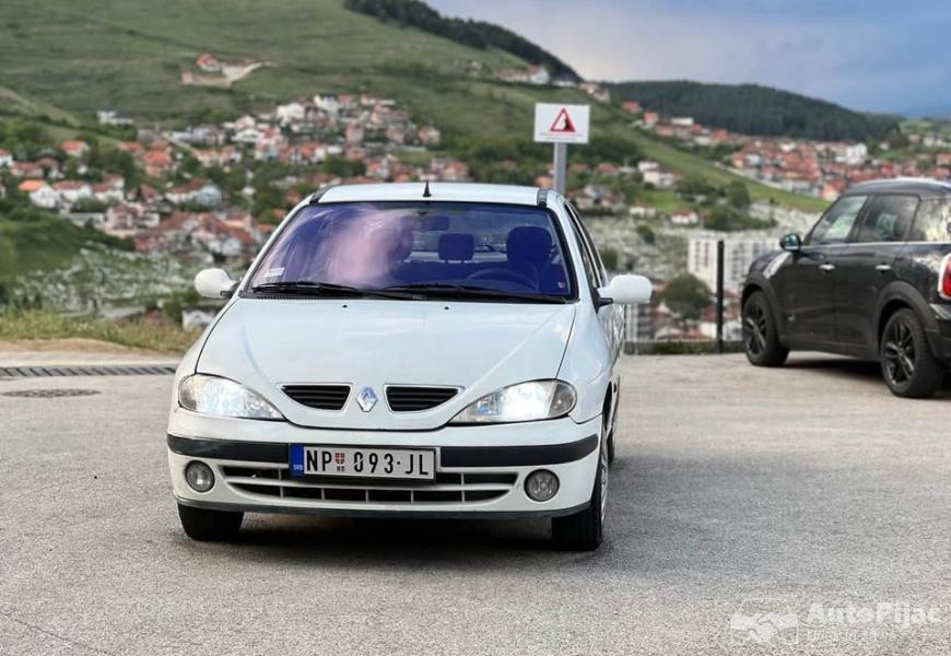 reno_megan_automatik_tek_registrovan_7_polovni_automobili_autopijac.rs