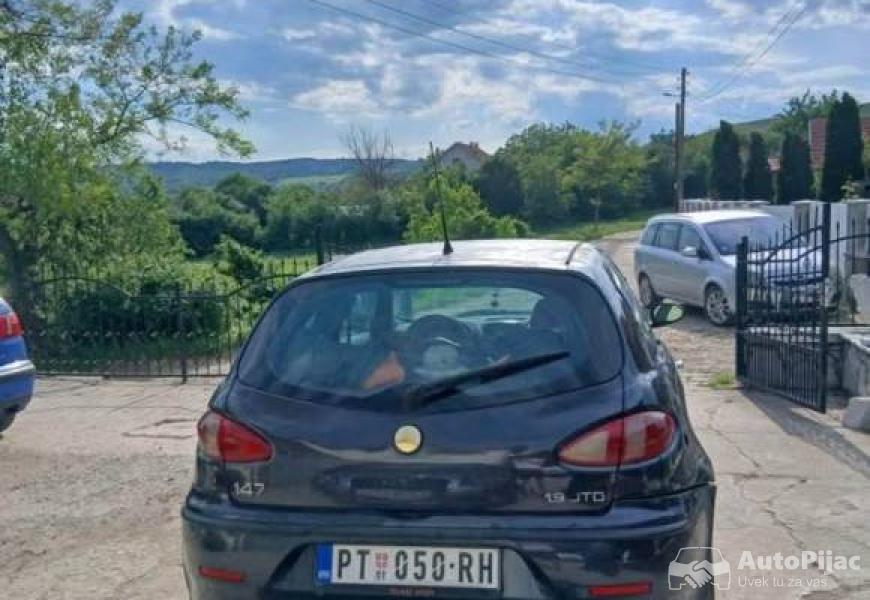alfa_147_19jtd_2_polovni_automobili_autopijac.rs
