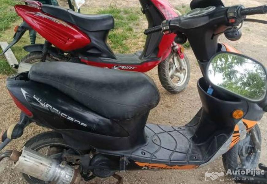 skuteri_8_polovni_automobili_autopijac.rs