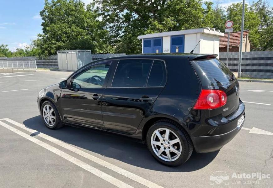 volkswagen_2_polovni_automobili_autopijac.rs