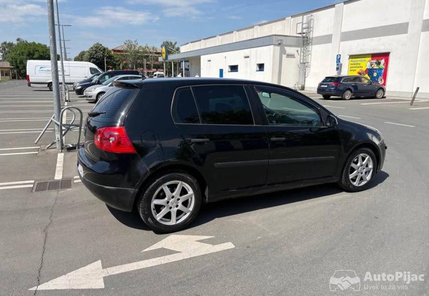 volkswagen_4_polovni_automobili_autopijac.rs
