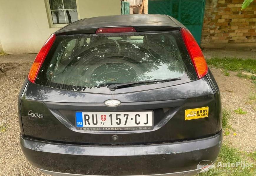 ford_fokus_18_benzin_3_polovni_automobili_autopijac.rs