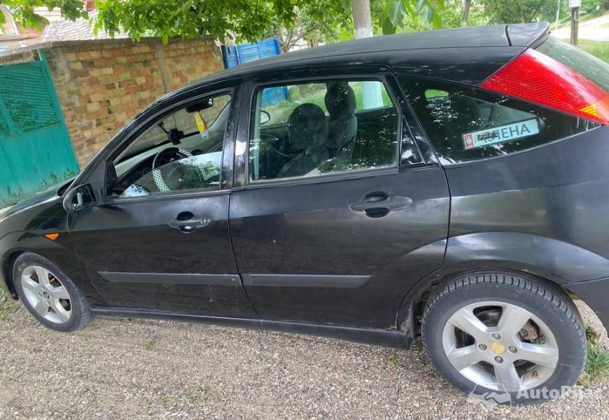 ford_fokus_18_benzin_4_polovni_automobili_autopijac.rs