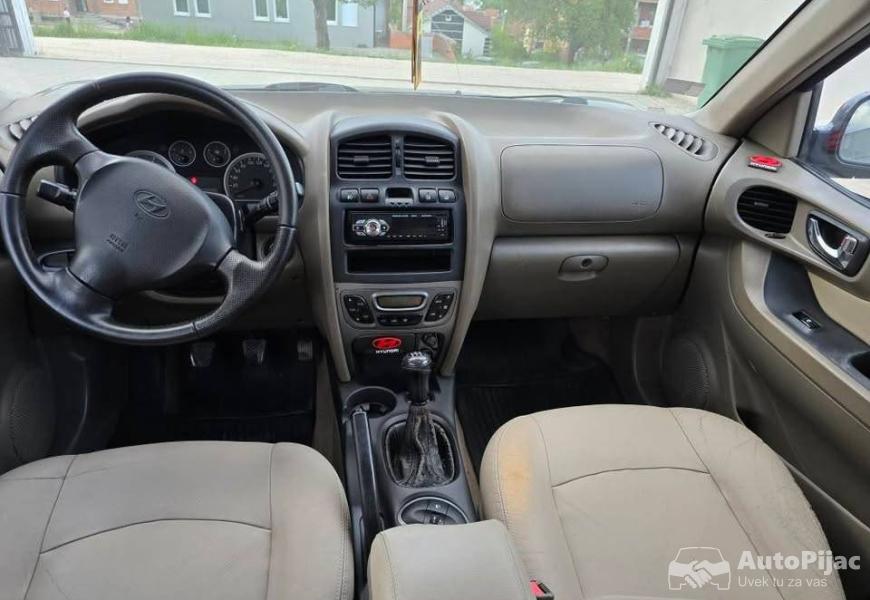 hundai_santafe_20cdti_92kw_2005g_4x4pogon_perfektn_7_polovni_automobili_autopijac.rs