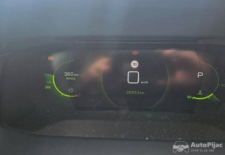 2023_peugeot_208_gt_130_eat8_full_gt_2023_kamera_l_11_polovni_automobili_autopijac.rs