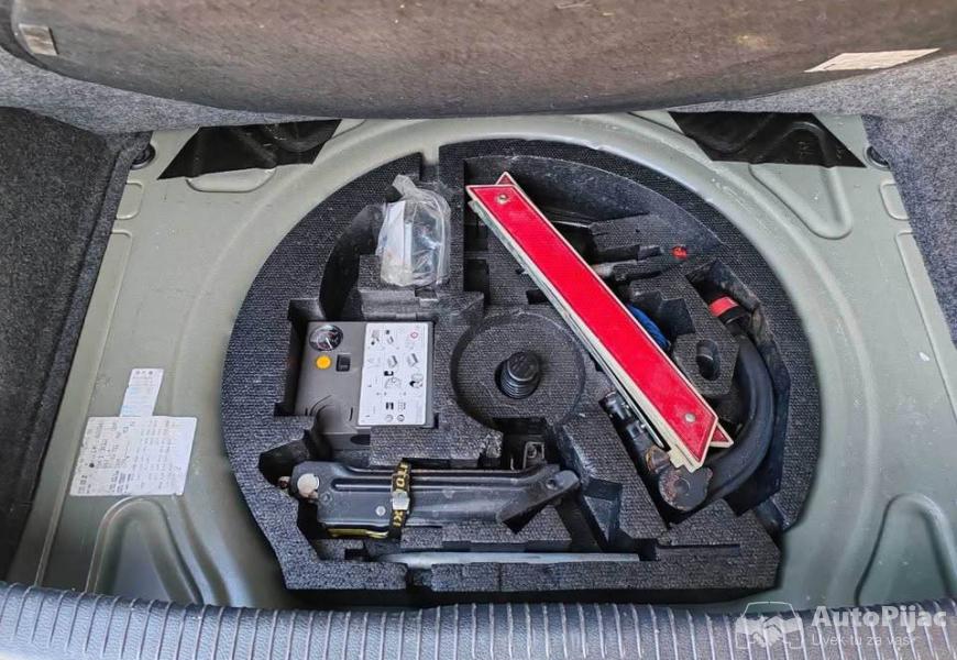 volkswagen_golf_6_10_polovni_automobili_autopijac.rs