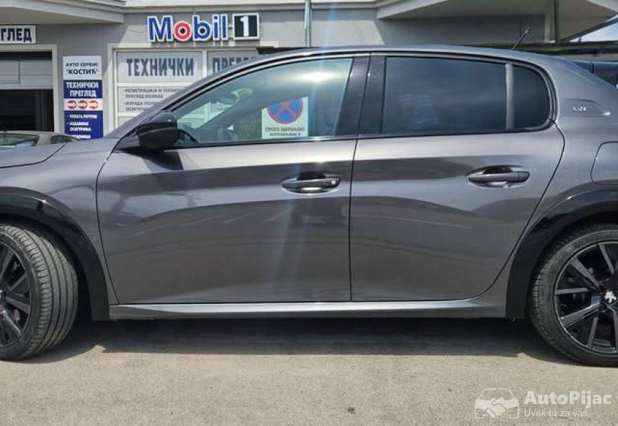 2023_peugeot_208_gt_130_eat8_full_gt_2023_kamera_l_2_polovni_automobili_autopijac.rs
