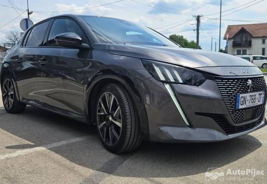 2023_peugeot_208_gt_130_eat8_full_gt_2023_kamera_l_7_polovni_automobili_autopijac.rs
