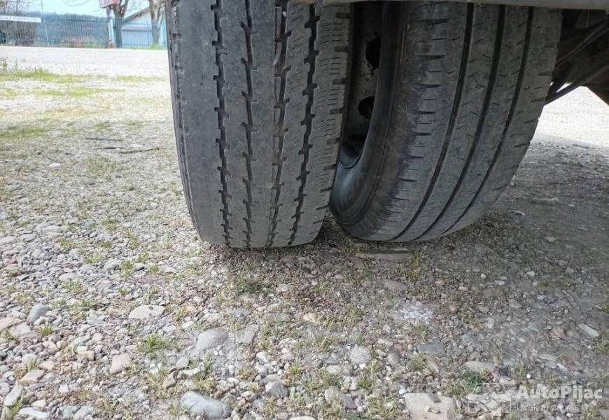 prodajem_kamioncic_70c14_6_polovni_automobili_autopijac.rs