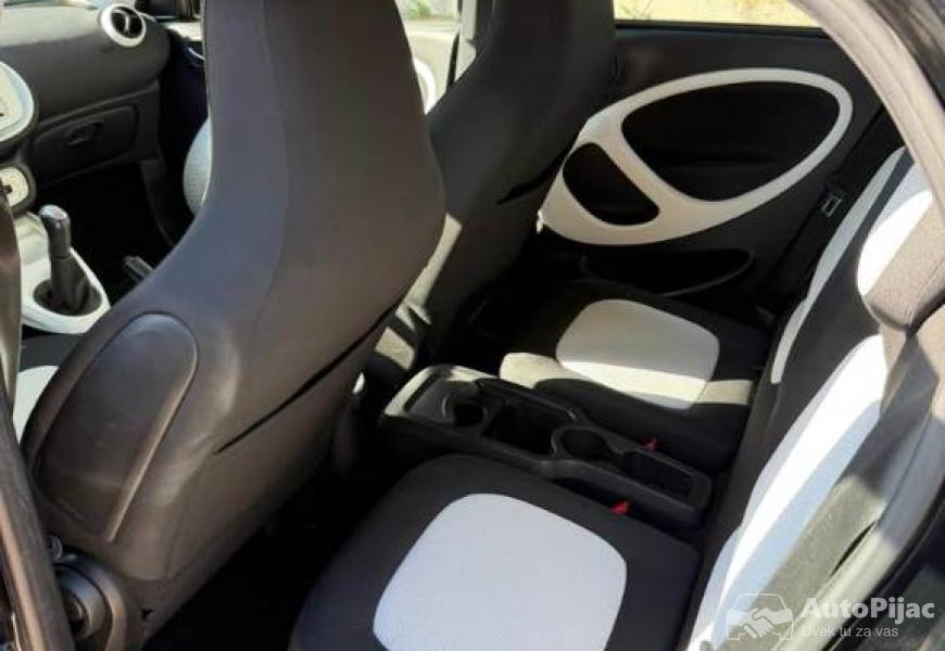smart_forfour_10_polovni_automobili_autopijac.rs