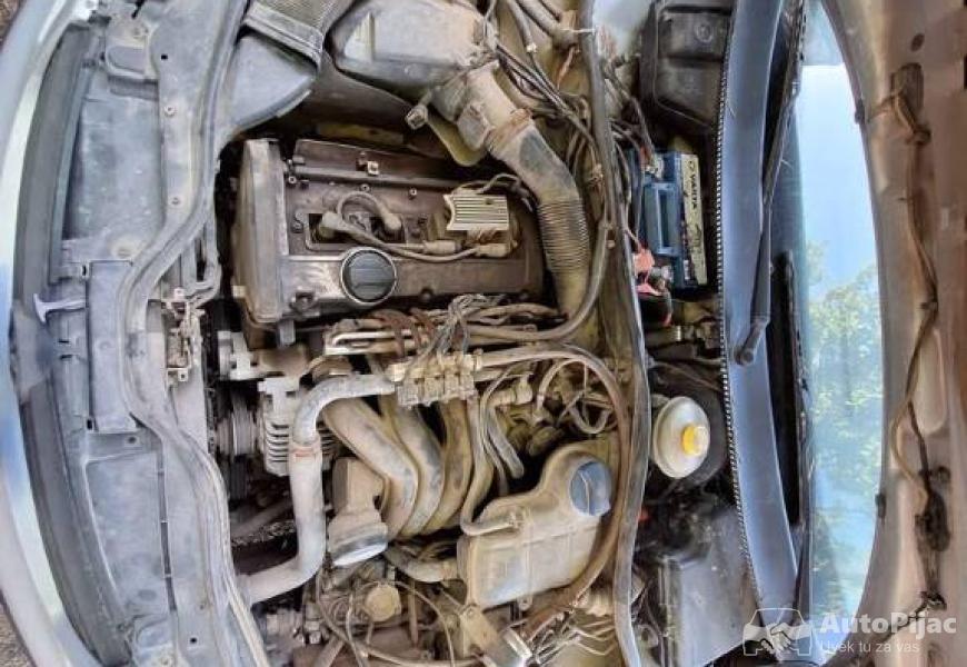 passat_b5_20_benz_delovi_6_polovni_automobili_autopijac.rs
