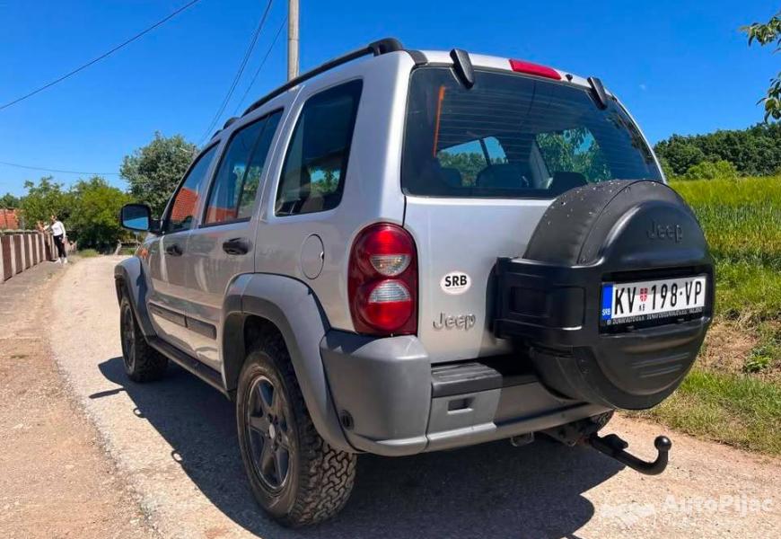 na_prodaju_jeep_cherokee_24_benzplin_reg_do_022027_8_polovni_automobili_autopijac.rs