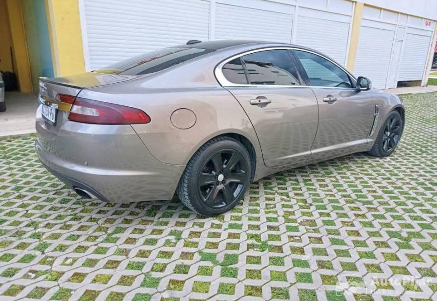 jaguar_xf_4_polovni_automobili_autopijac.rs