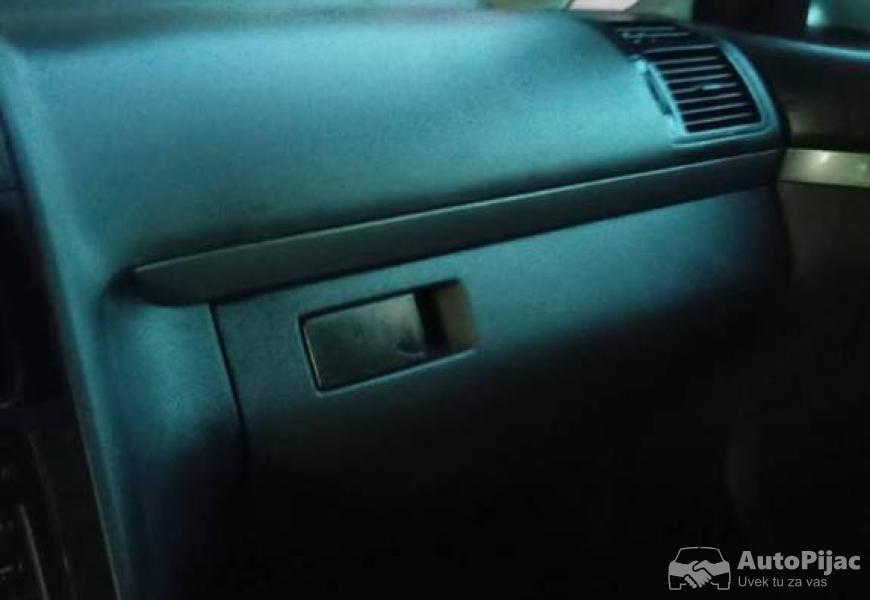 wv_toran_tdi_20_5_polovni_automobili_autopijac.rs