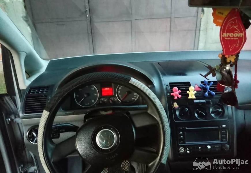 wv_toran_tdi_20_6_polovni_automobili_autopijac.rs