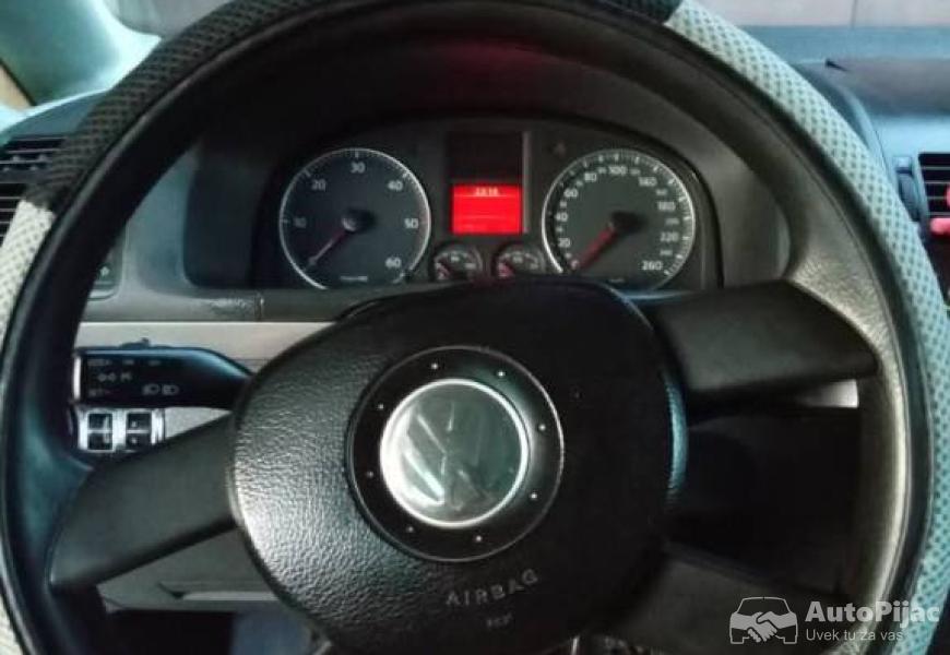 wv_toran_tdi_20_7_polovni_automobili_autopijac.rs