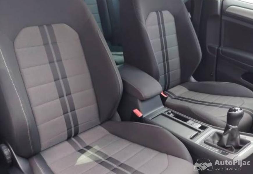 2017_volkswagen_golf_7_16_tdirestyling_highline_11_polovni_automobili_autopijac.rs
