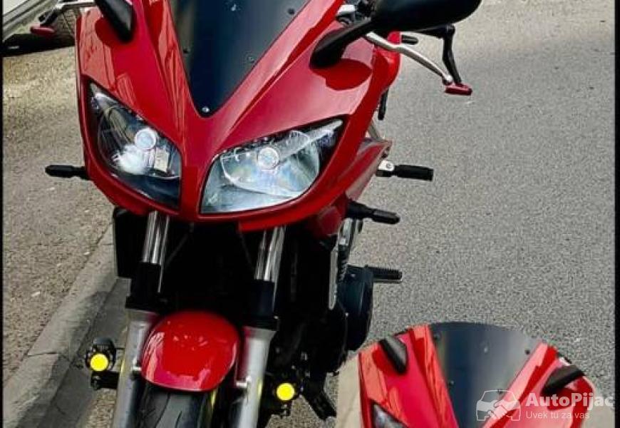 yamaha_i_a_klasa_za_skuplji_motor_oboje_u_odlicnom_6_polovni_automobili_autopijac.rs