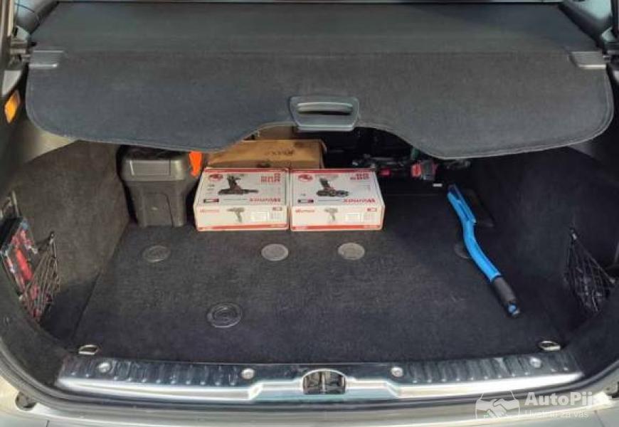 prodajem_auto_u_dobrom_stanju_0652959595_9_polovni_automobili_autopijac.rs