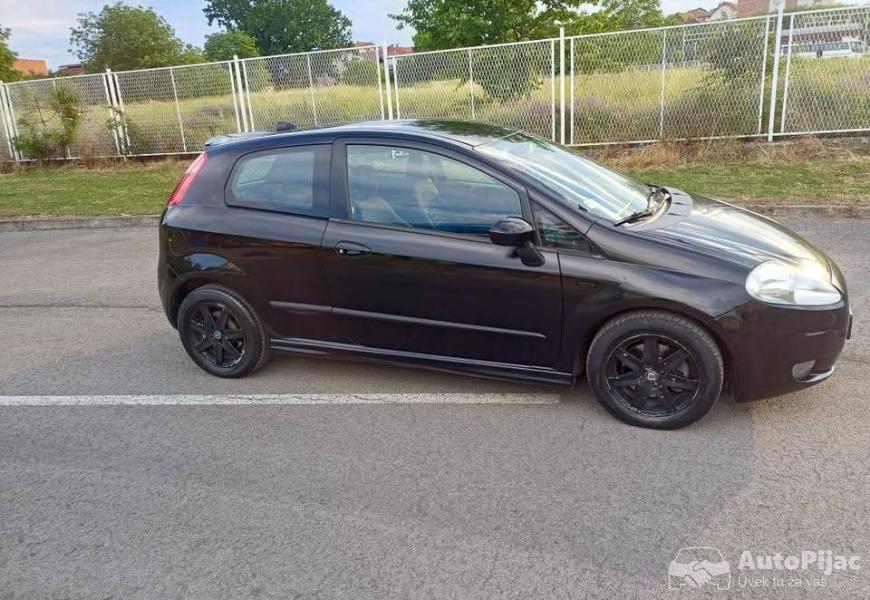 fiat_punto_19_jtd_2006godina_4_polovni_automobili_autopijac.rs