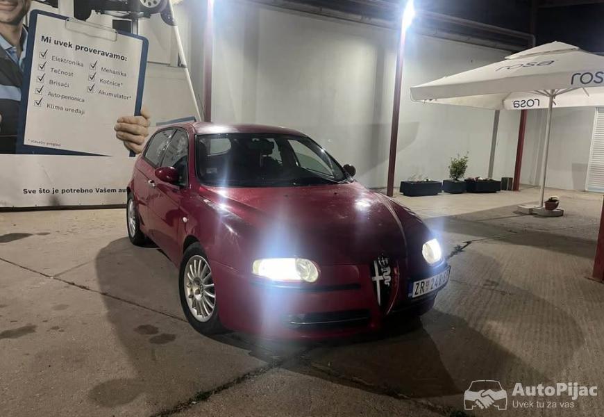 alfa_romeo_147_5_polovni_automobili_autopijac.rs