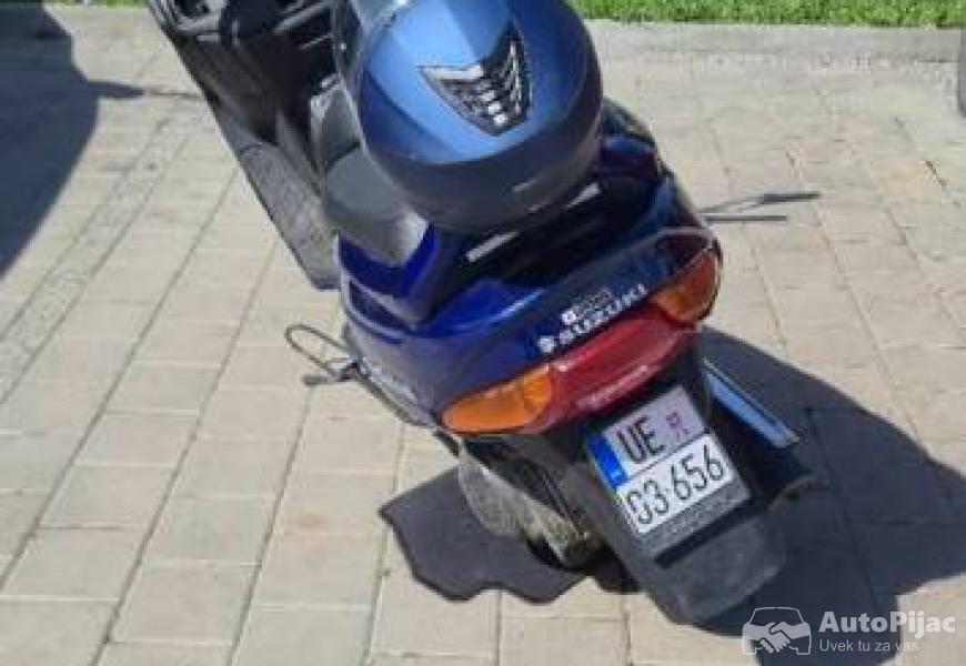 suzuki_burgman_250_4_polovni_automobili_autopijac.rs
