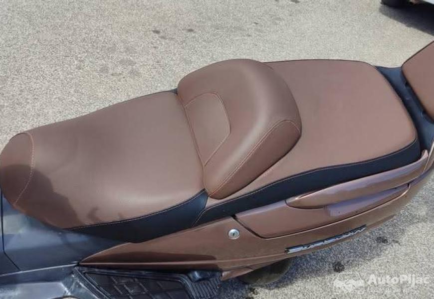 suzuki_6_polovni_automobili_autopijac.rs