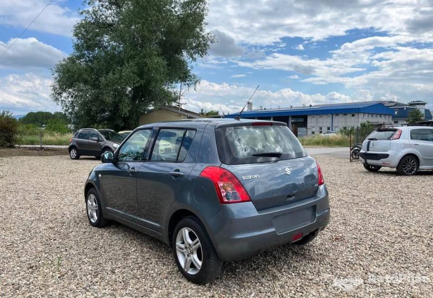 suzuki_swift_13_4x4_piz_sulai_3_polovni_automobili_autopijac.rs