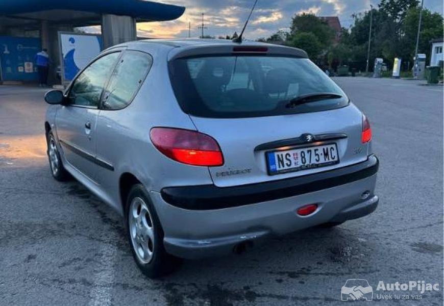 pezov_206_4_polovni_automobili_autopijac.rs