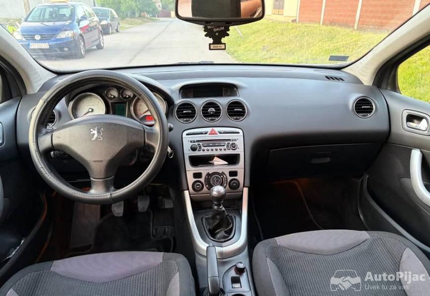 peugeot_308_20hdi_2008g_jaka_oprema_12_polovni_automobili_autopijac.rs