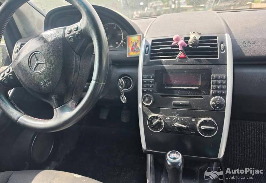 mecka_a180_vlasnik_reg_do_11m_2026ok_stanje_2006g_6_polovni_automobili_autopijac.rs