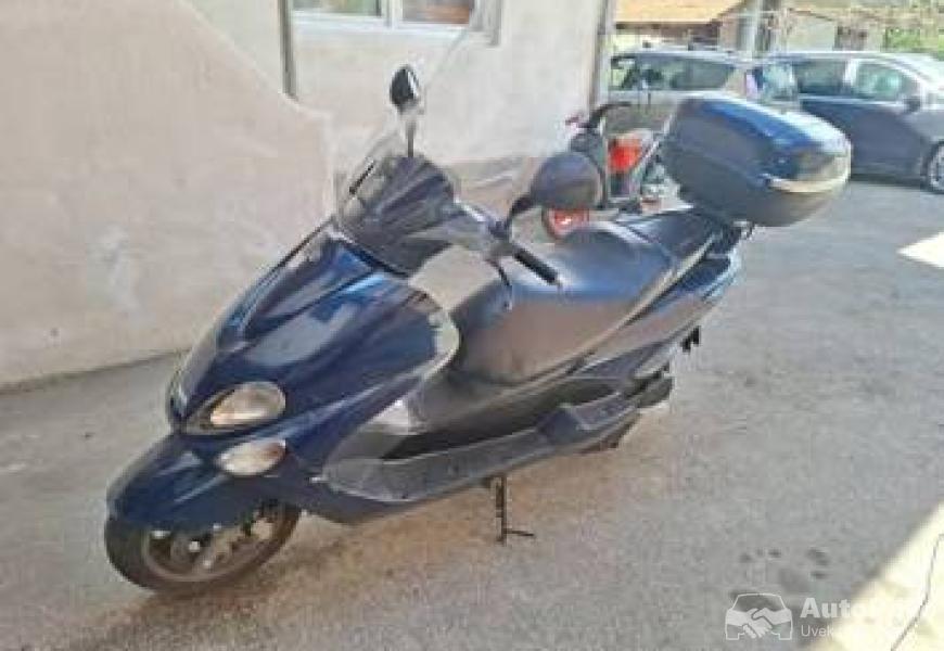 yamaha_majesy_1_polovni_automobili_autopijac.rs