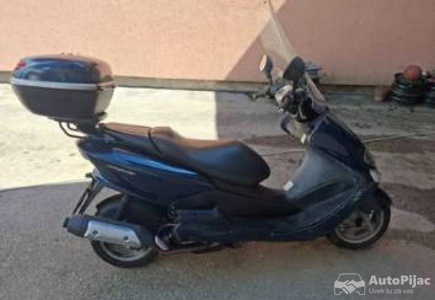 yamaha_majesy_4_polovni_automobili_autopijac.rs