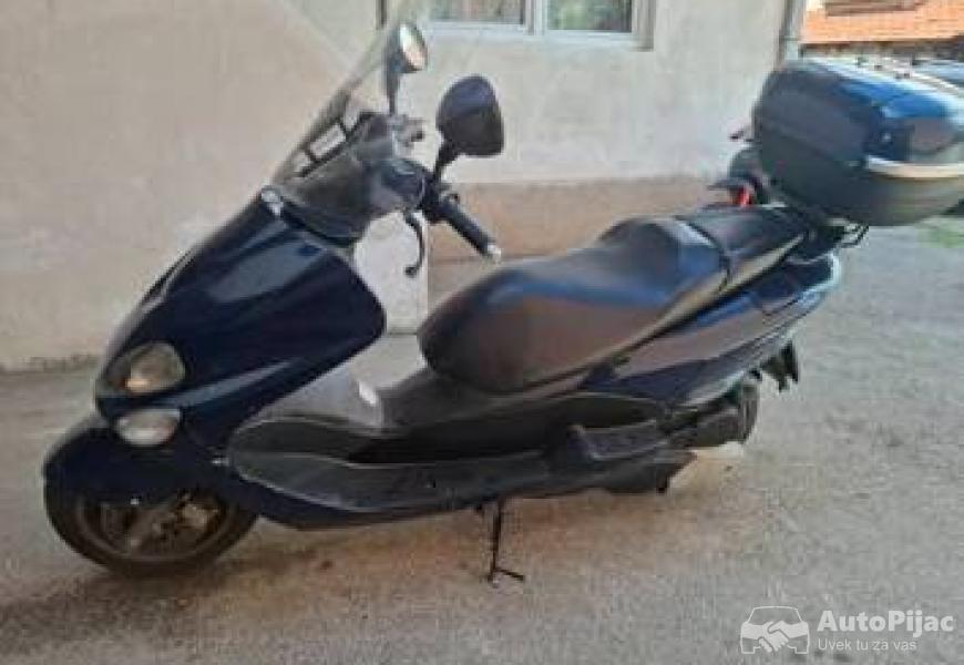 yamaha_majesy_8_polovni_automobili_autopijac.rs