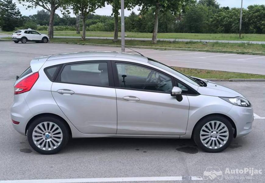 ford_fiesta_2009g_2_polovni_automobili_autopijac.rs