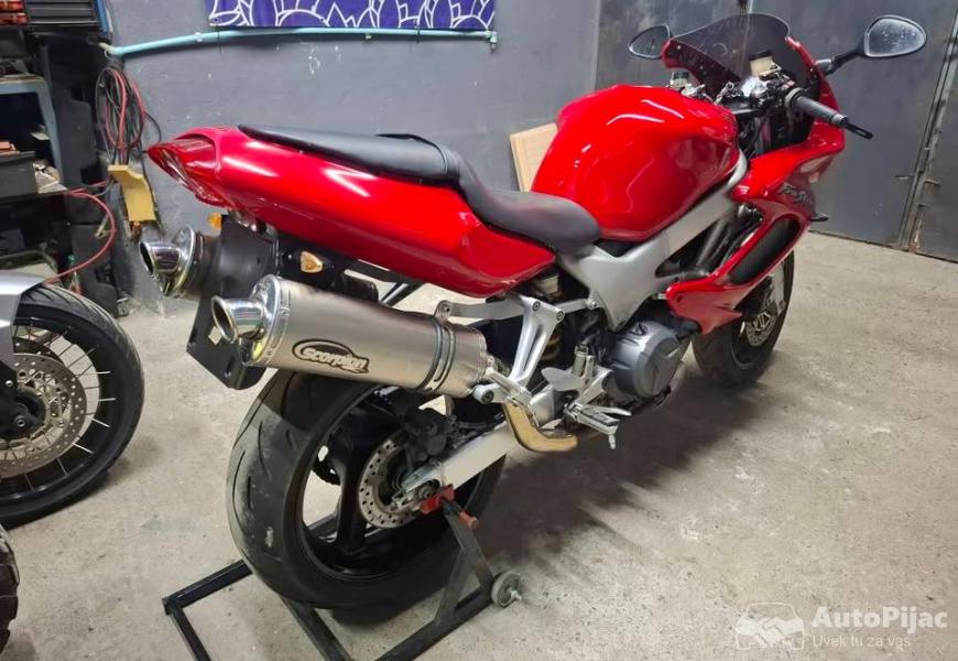 honda_vtr_1000_5_polovni_automobili_autopijac.rs