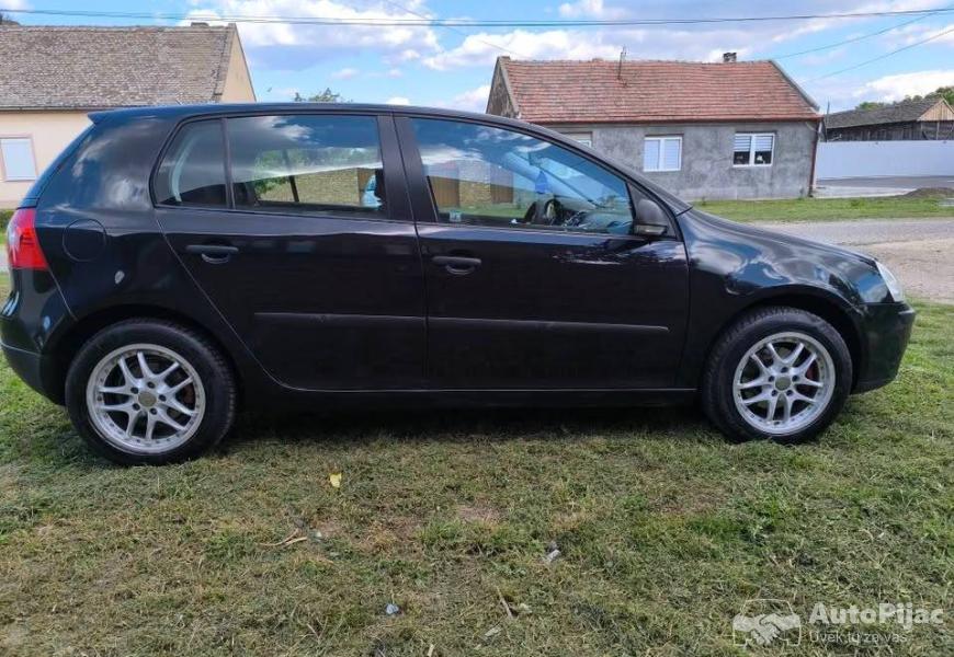 vw_golf_5_4_polovni_automobili_autopijac.rs