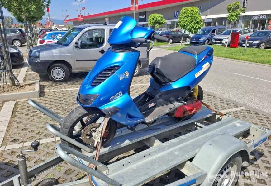 aprilija_sr_1_polovni_automobili_autopijac.rs