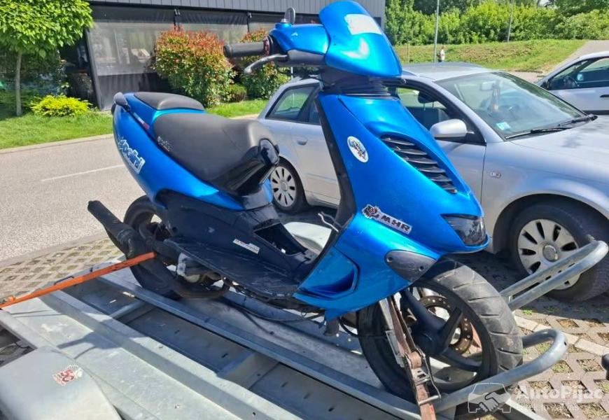 aprilija_sr_3_polovni_automobili_autopijac.rs