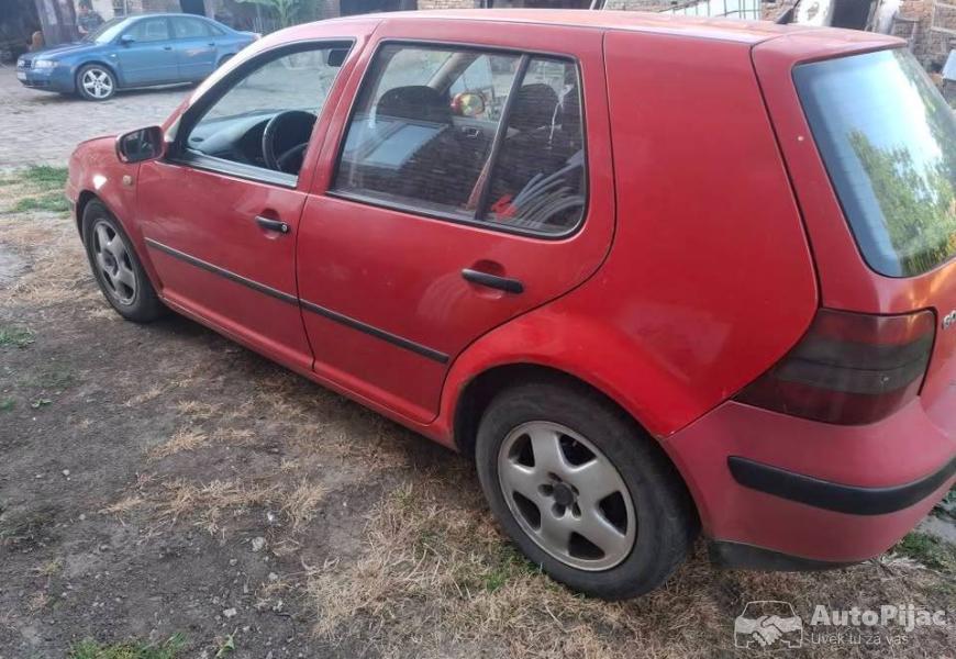 golf_4_16_benzin_gas_4_polovni_automobili_autopijac.rs