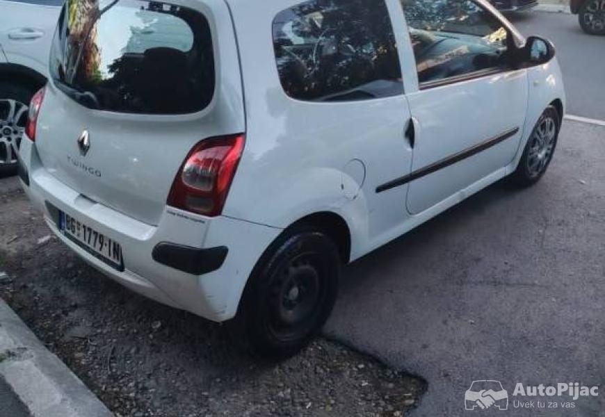 reno_twingo_12_benzin_2_polovni_automobili_autopijac.rs