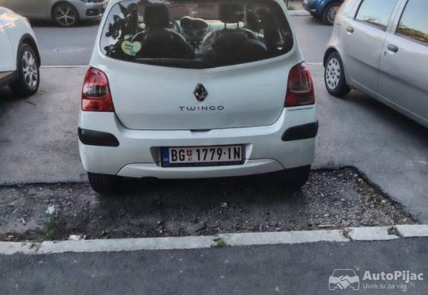 reno_twingo_12_benzin_4_polovni_automobili_autopijac.rs