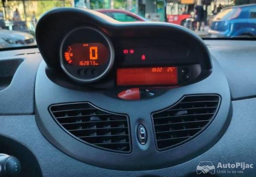 reno_twingo_12_benzin_7_polovni_automobili_autopijac.rs