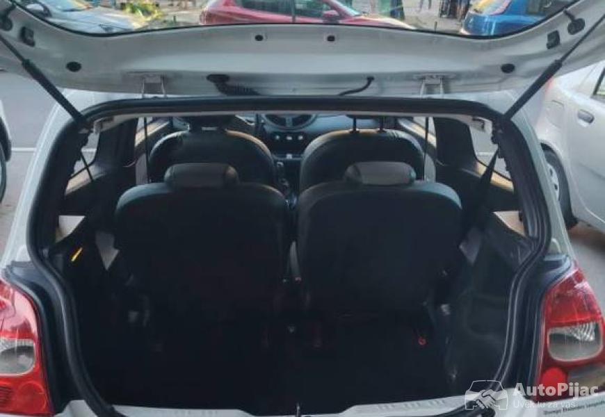 reno_twingo_12_benzin_9_polovni_automobili_autopijac.rs