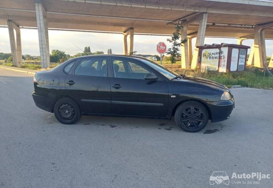 seat_cordoba_14_2008_godina_top_stanje_moze_zamena_4_polovni_automobili_autopijac.rs