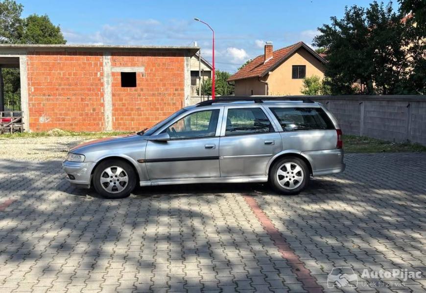 vektra_b_20dti_registrovana_celu_god_2_polovni_automobili_autopijac.rs