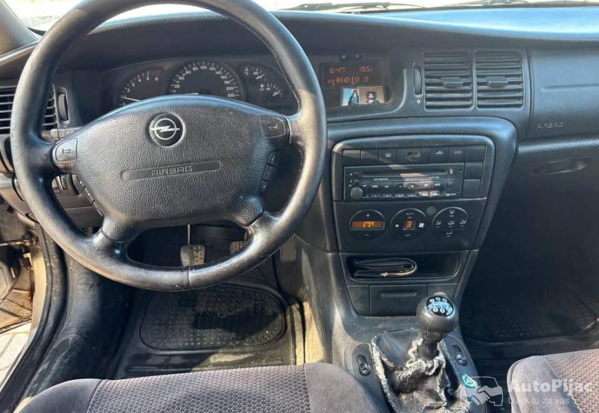 vektra_b_20dti_registrovana_celu_god_9_polovni_automobili_autopijac.rs